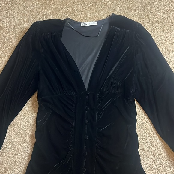 Zara Velvet Button Long Sleeve Shoulder Pad Dress - Picture 3 of 14